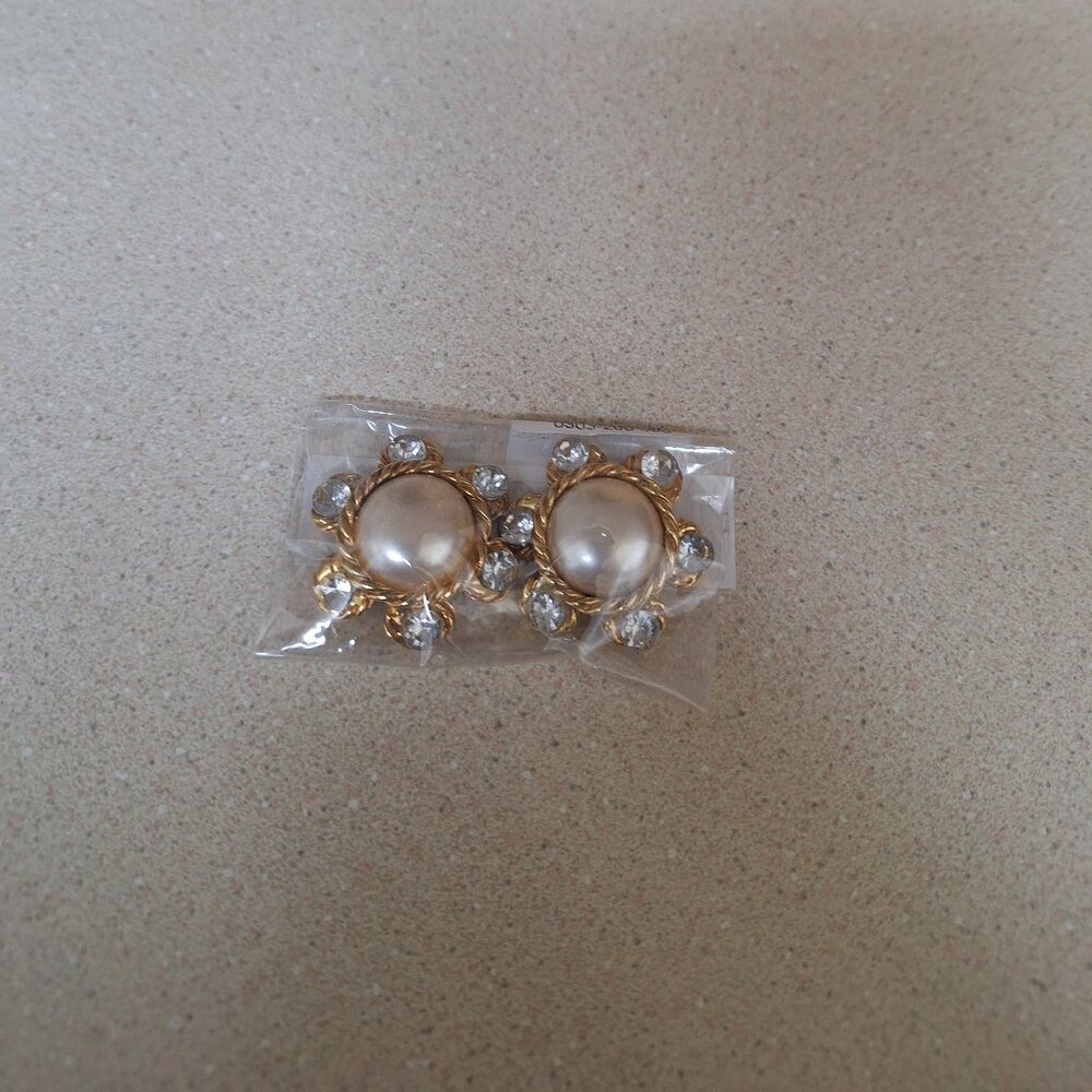 SHOE JEWELRY CLIP.